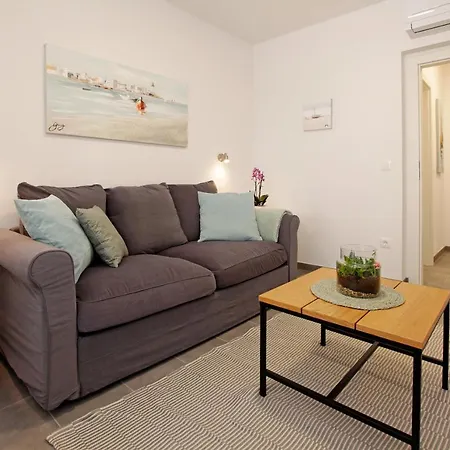 Apartment Santa Cruz Supetar