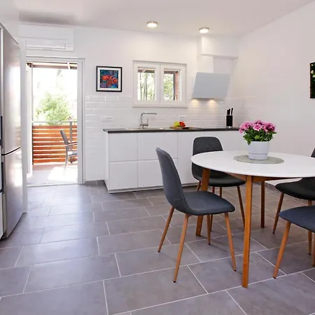 Santa Cruz * Supetar