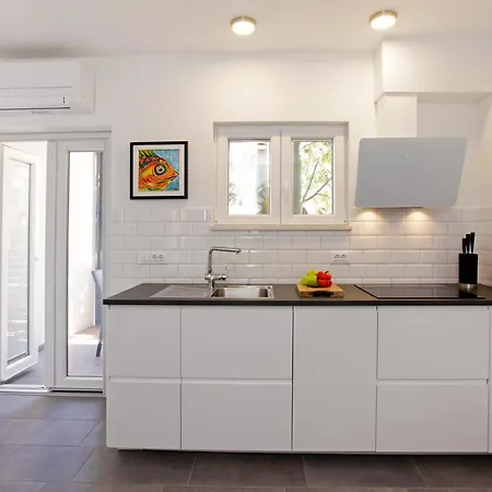 Santa Cruz * Supetar